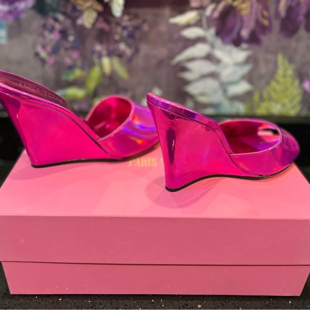 ✨✨NWT✨✨ BARBIECORE Paris Texas Prisma Fuchsia mules - Picture 2 of 8